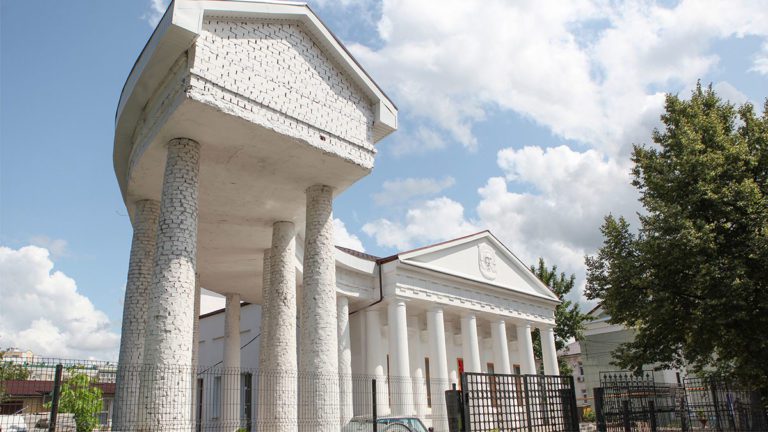 Подробнее о статье Спасский храм