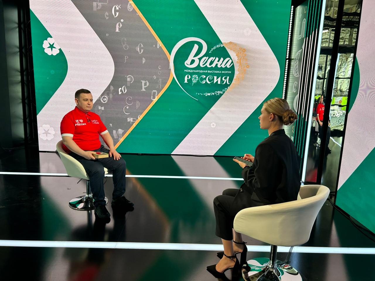 Вы сейчас просматриваете Интервью в студии выставки «Россия» на ВДНХ